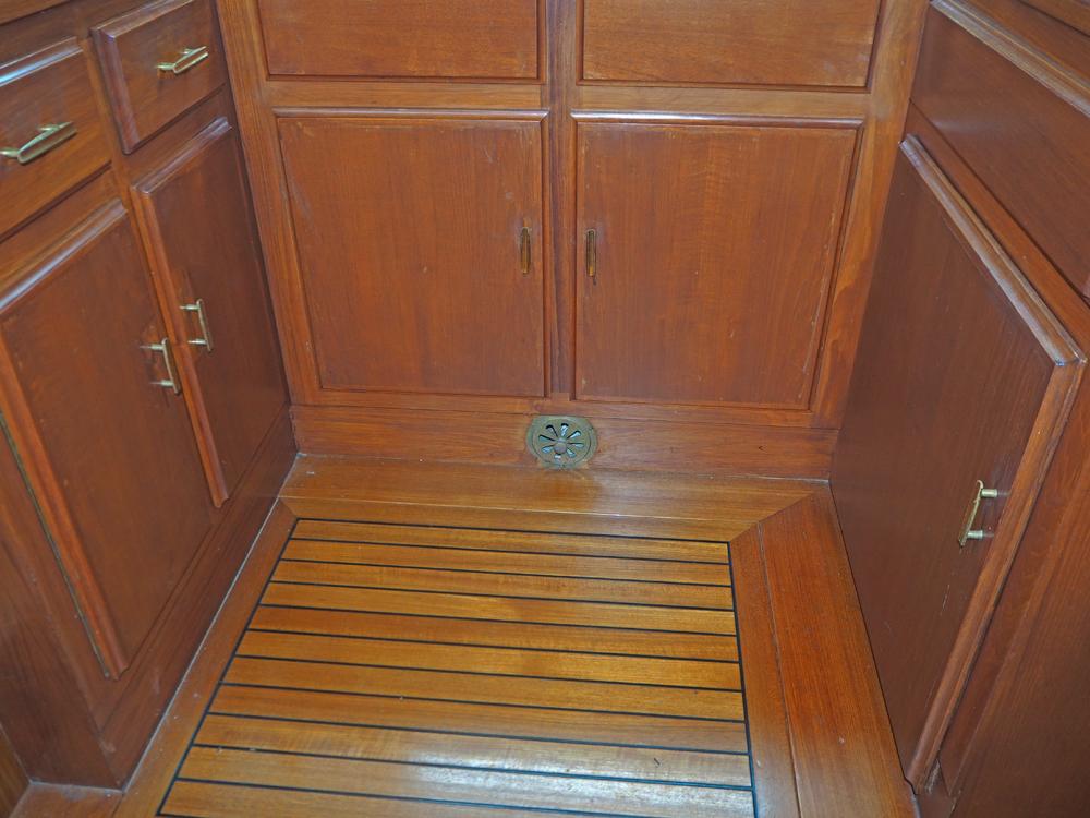 Vorschiff, Innenausstattung